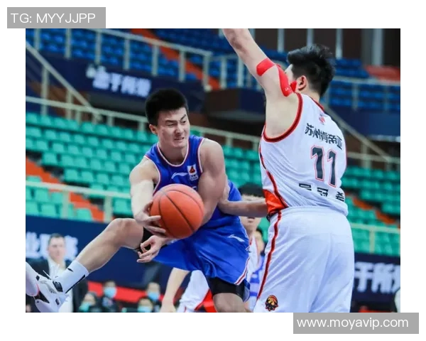 深圳篮球队以77分高居挑战赛积分榜首位争夺冠军形势乐观